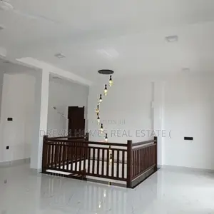 4 Bedroom Luxury Home with Stunning Rooftop Views – Kandana