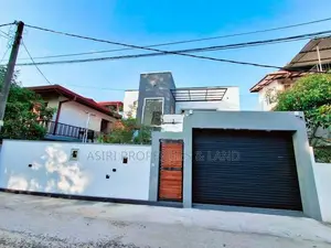 Luxury 4 Bedrooms New House for sale in Piliyandala Kesbewa