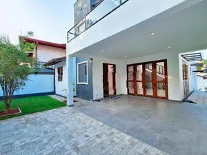 Luxury 4 Bedrooms New House for sale in Piliyandala Kesbewa