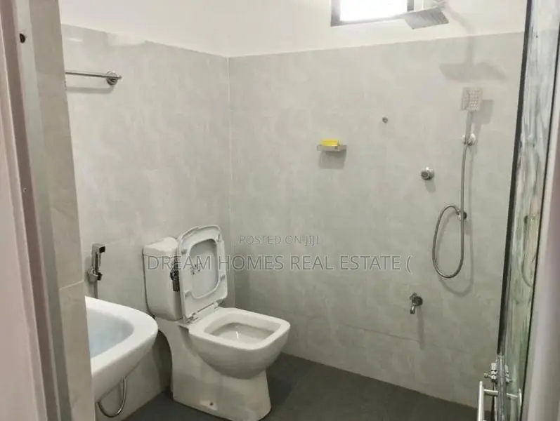 House for Sale in Halbarawa, Homagama Peaceful Residential