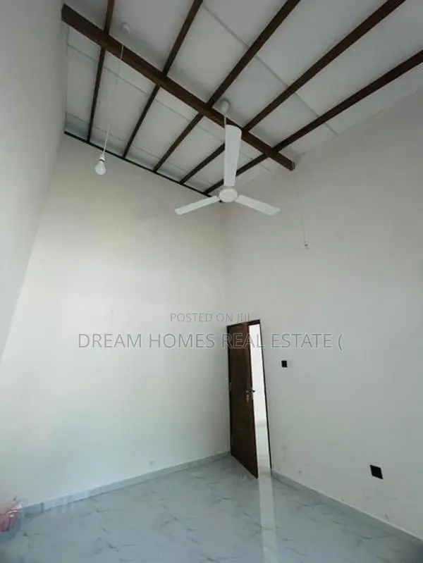 Homagama Family Home for Sale – Prime Location Near Major Universities
