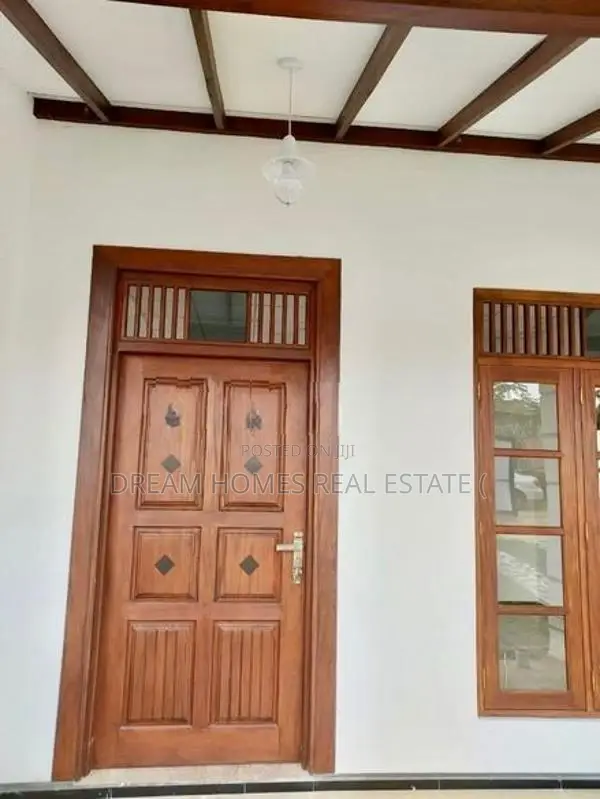 House for Sale in Halbarawa, Homagama Peaceful Residential