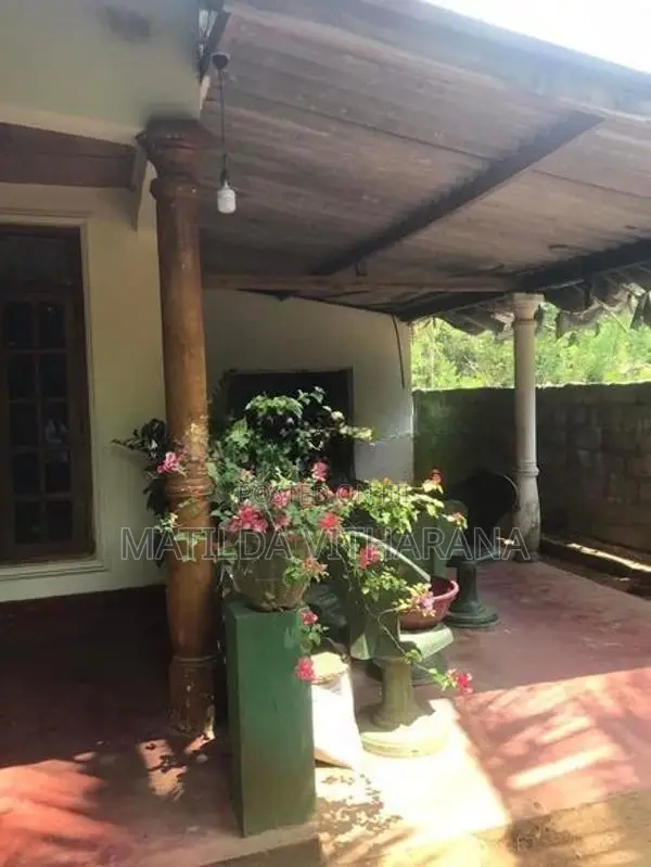 House for sale Mahiyanganaya