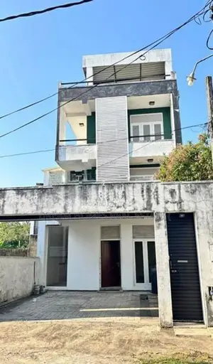 Modern 3 Storey House for Sale in Thalawathugoda