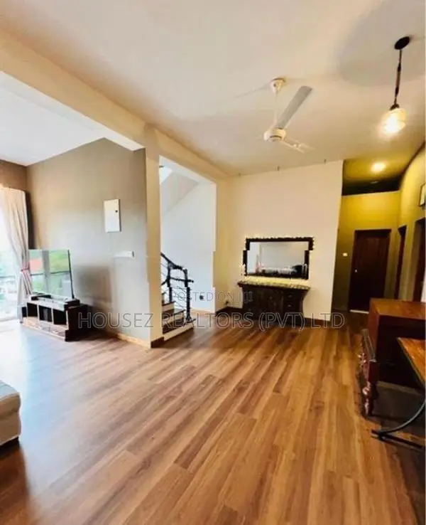 Modern Luxury 4-Bedroom House for Sale – Battaramulla