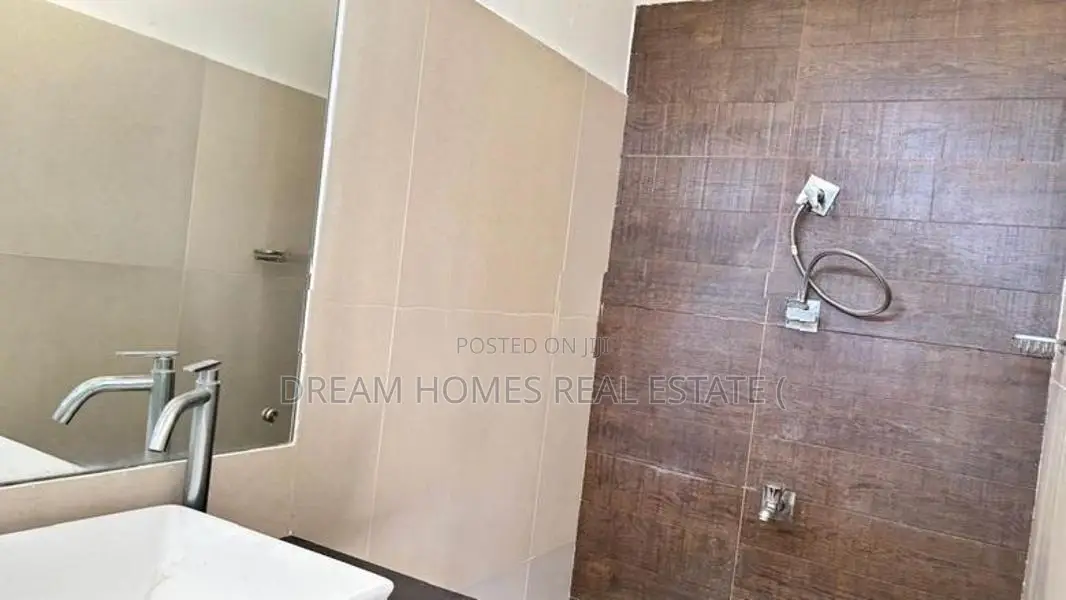 Modern 3 Storey House for Sale in Thalawathugoda