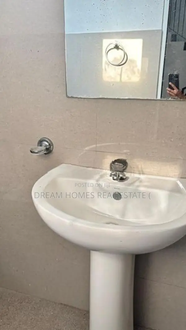 Modern 3 Storey House for Sale in Thalawathugoda