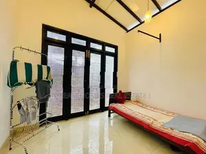 4-Bedroom Family Home Near Kottawa Highway