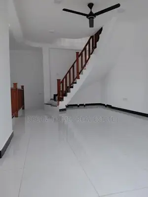 Modern Luxury 2-Storey Home in Pannipitiya