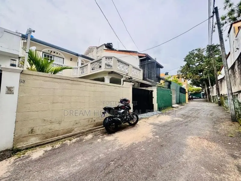 Charming Two-Storey Family Home for Sale – Nugegoda