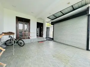 Modern Family Home Near Kottawa