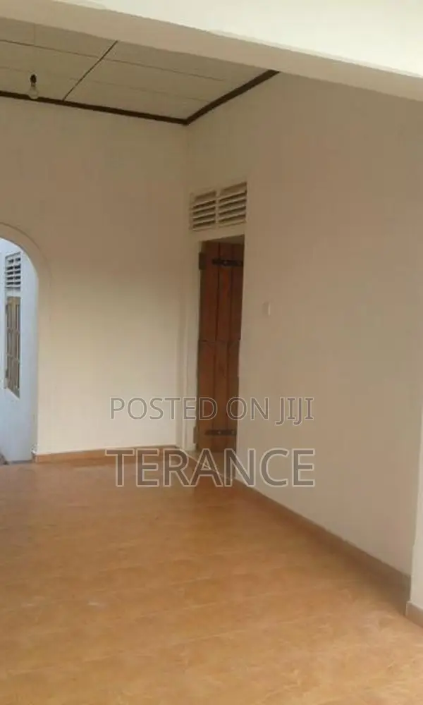 Three-Bedroom House for Rent – Walisara