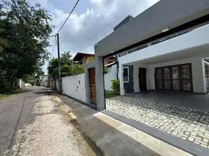 Brand New House for Sale in Piliyandala
