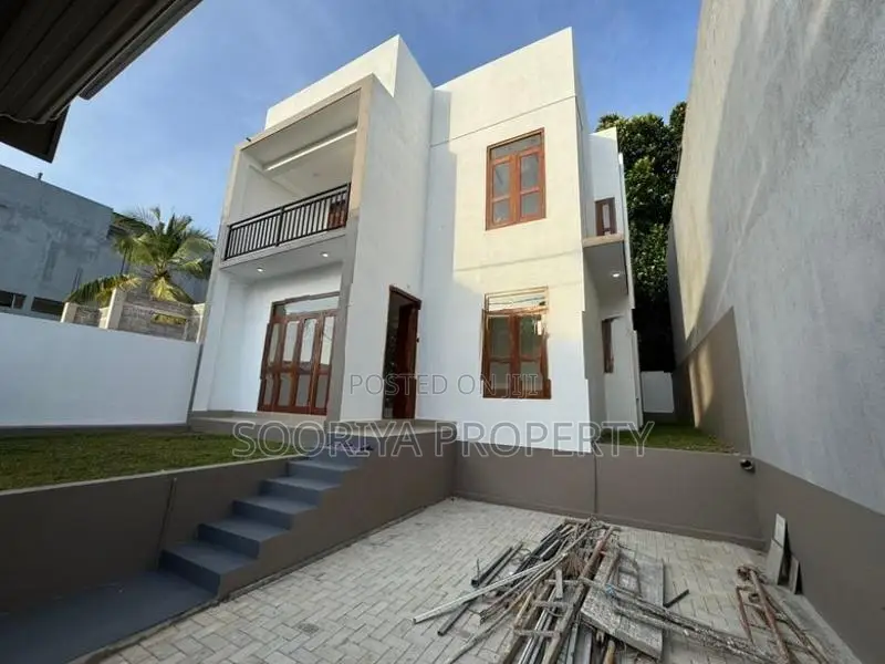 Superb Brand New House for Sale in Piliyandala