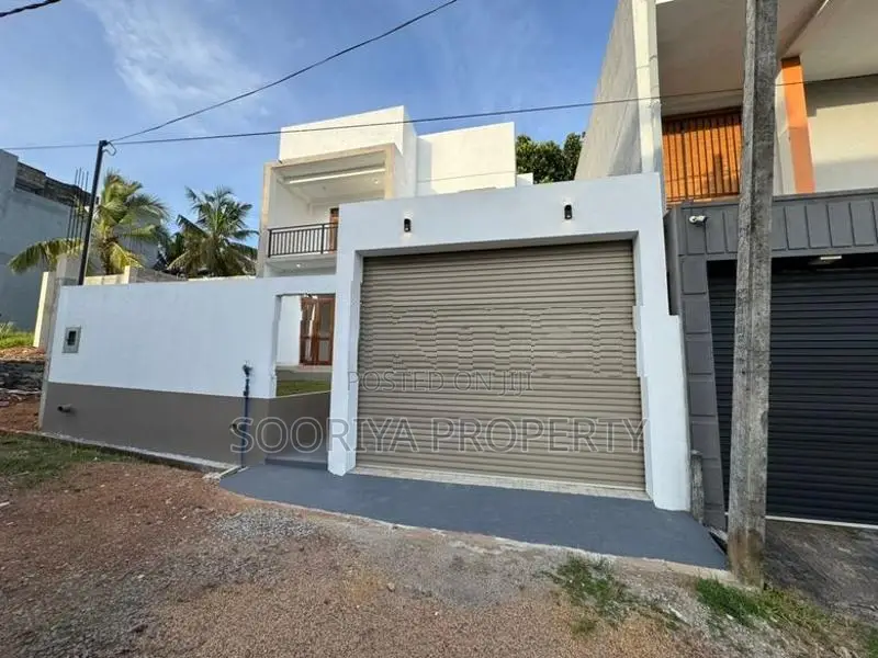 Superb Brand New House for Sale in Piliyandala