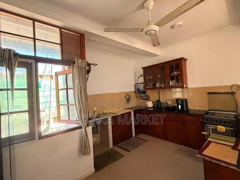 3000 Sq.ft - Furnished Private Apartment for Rent A54031 Colombo 6