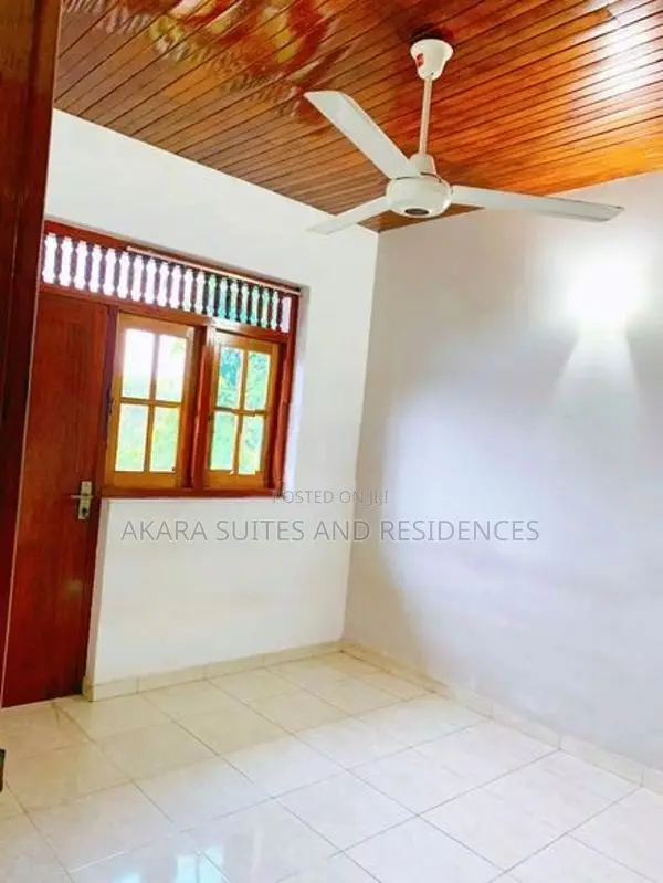 2700 Sq.ft - Commercial Building for Sale CP44460 Maharagama