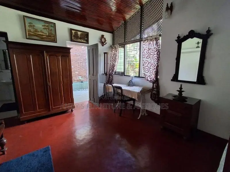 Holiday Family Home with Ac Rooms in Kiribathgoda