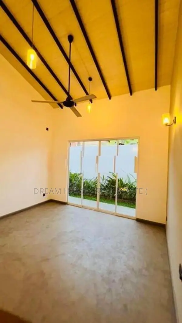 Modern Architect-Designed House for Sale – Kaduwela