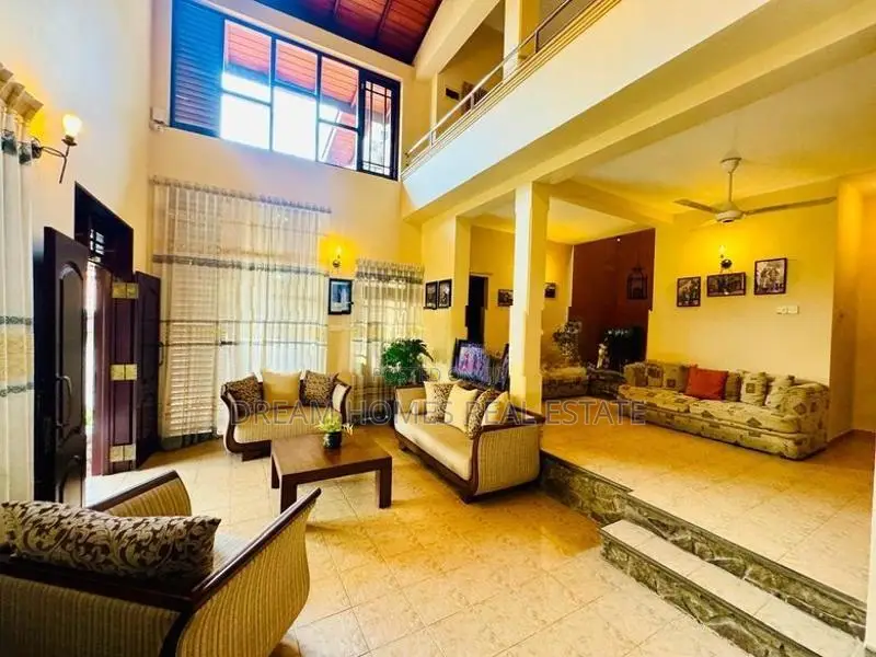 Modern Luxury Home for Sale Thalawathugoda