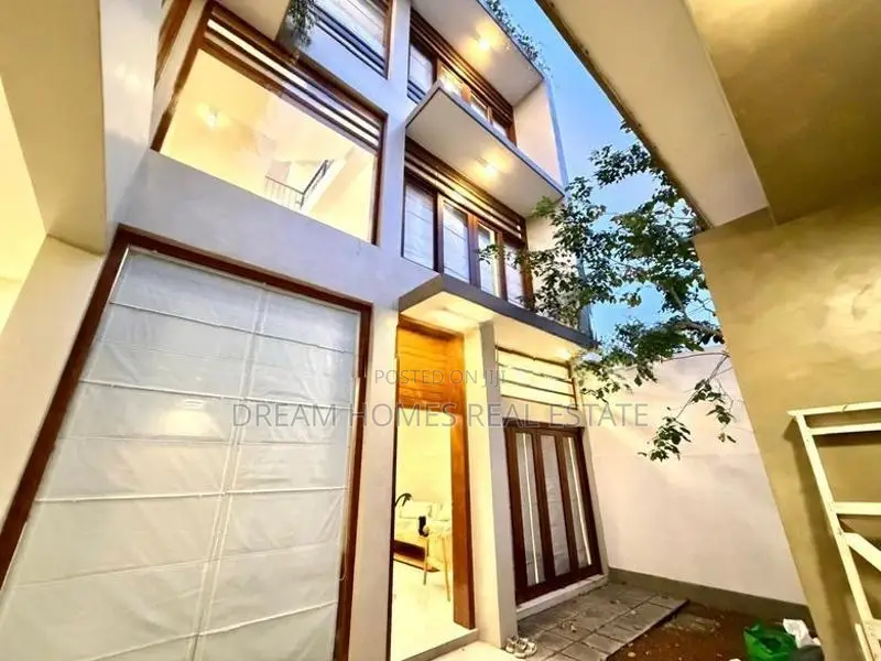 Fully Furnished Luxury House for Sale in Pannipitiya