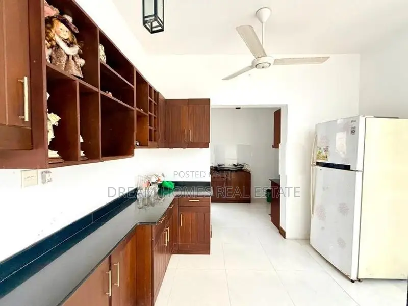Architect-Designed 3-Storey House for Sale – Thalawathugoda