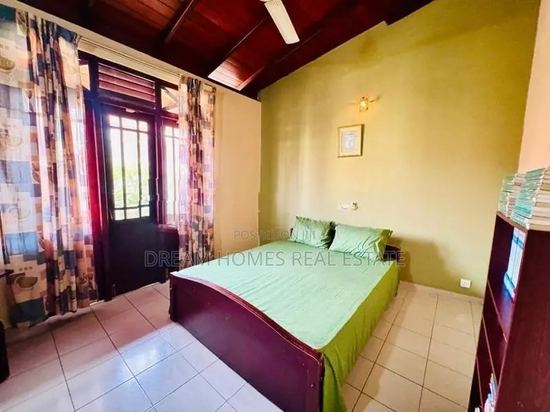 Modern Luxury Home for Sale Thalawathugoda