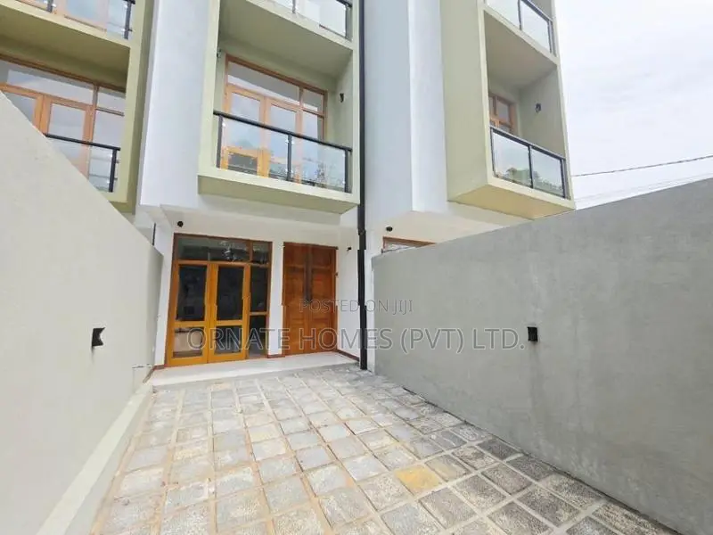 Brand New Luxury House For Sale - Nugegoda (5Bd)