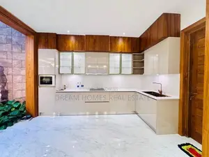 Baththaramulla Architecturall 6 Bedroom Luxury Mansion for Sale