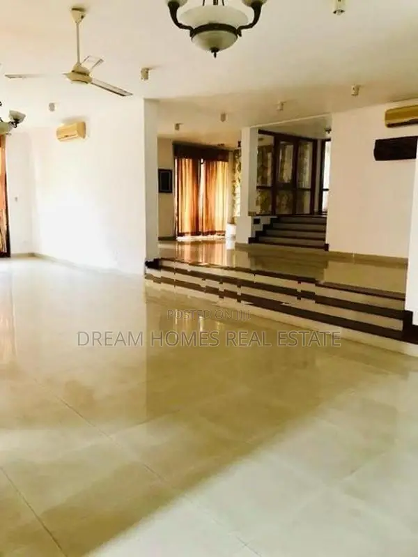Exclusive 5 Bedroom Luxury House for Sale in Asoka Circle