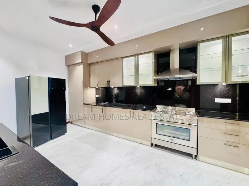 Baththaramulla Architecturall 6 Bedroom Luxury Mansion for Sale