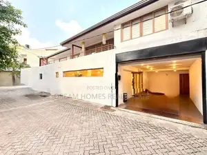 5 Bedroom Office House for Sale in Nugegoda
