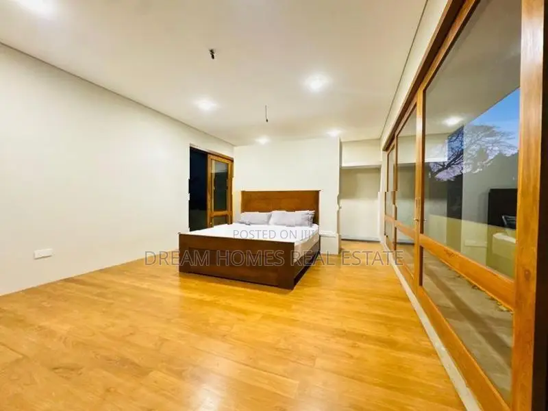 Architect Designed Luxury Home for Sale – Nugegoda
