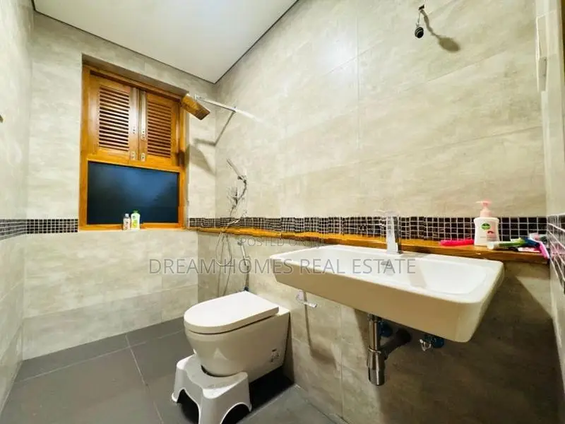 Architect Designed Luxury Home for Sale – Nugegoda