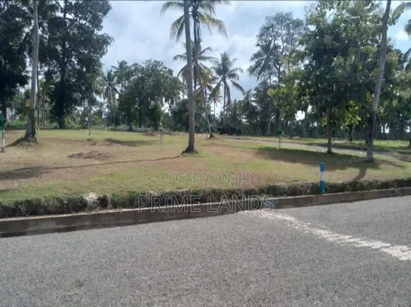 Land in Kotadeniyava