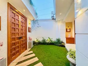 Ultra-Luxury Mansion for Sale in Jayanthipura, Battaramulla