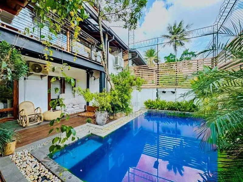 Luxury 3-Storey House with Basement and Pool – Kotte