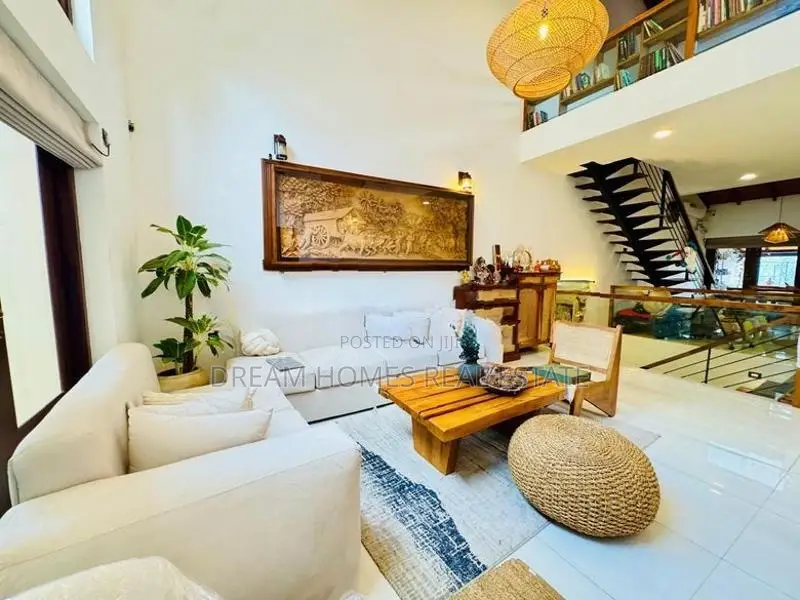 Luxury 3-Storey House with Basement and Pool – Kotte