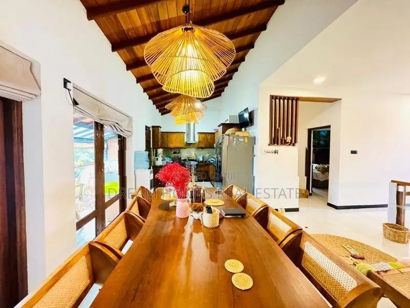 Luxury 3-Storey House with Basement and Pool – Kotte