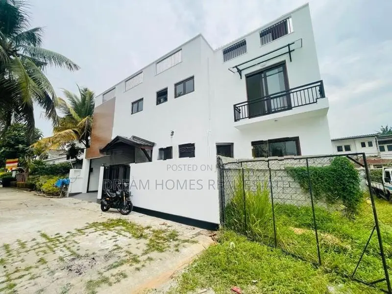 Brand New Luxury 5 Bedroom House for Sale-Mount lavinia