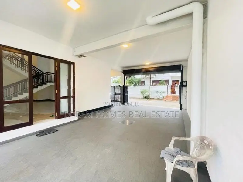 Brand New Luxury 5 Bedroom House for Sale-Mount lavinia