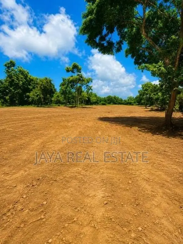 Land For Sale in Rekawa