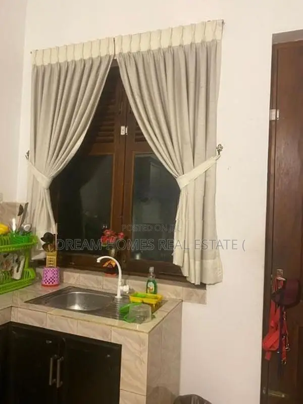 10 Perches House For Sale Near Malabe Town