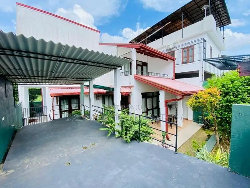 10 Perches House For Sale Near Malabe Town