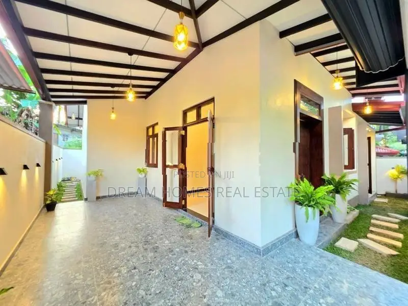 Brand New Architect Designed Home for Sale – Diyagama