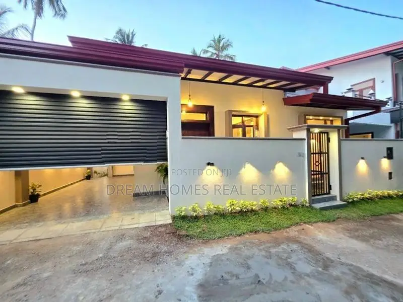 Brand New Architect Designed Home for Sale – Diyagama