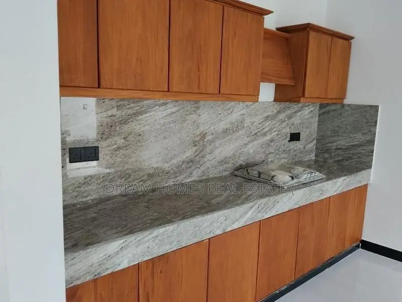 Modern Single Storey Home | 11 Perches Habarakada