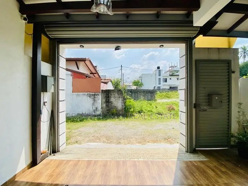 Move-In Ready Modern Home | 3 Bed Athurugiriya