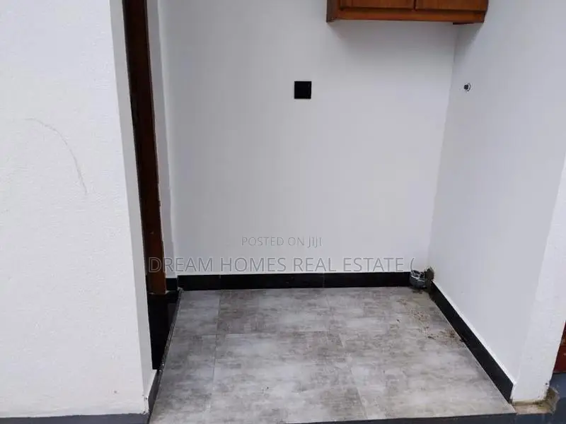 Modern Single Storey Home | 11 Perches Habarakada