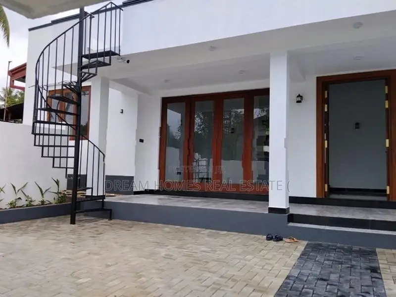 Modern Single Storey Home | 11 Perches Habarakada